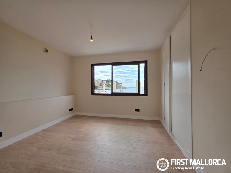 Apartment for Rent in Cala Mayor, Balearic Islands 9
