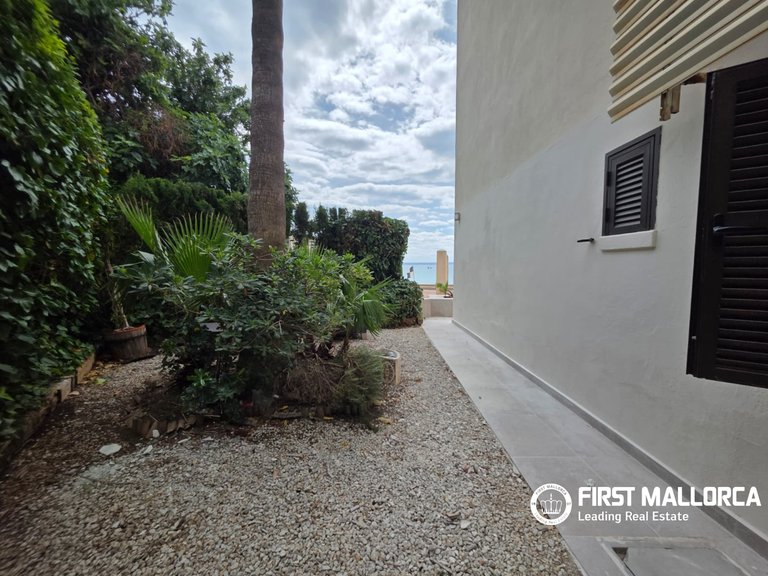 Apartment for Rent in Cala Mayor, Balearic Islands 13