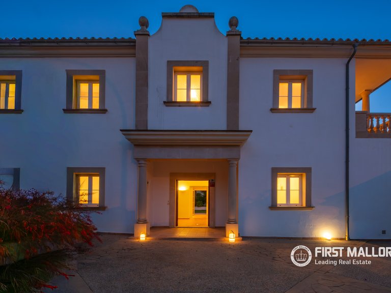 Villa for Sale in Nova Santa Ponsa, Balearic Islands 6