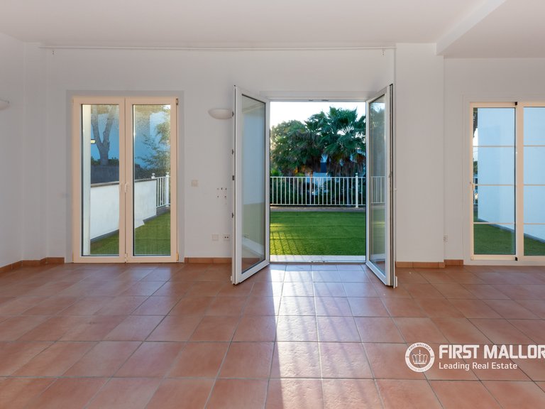 Villa for Sale in Nova Santa Ponsa, Balearic Islands 13