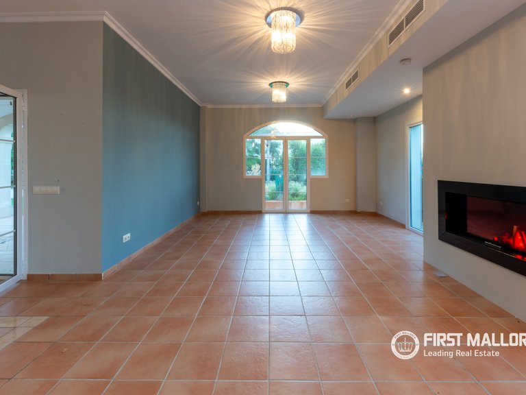 Villa for Sale in Nova Santa Ponsa, Balearic Islands 10