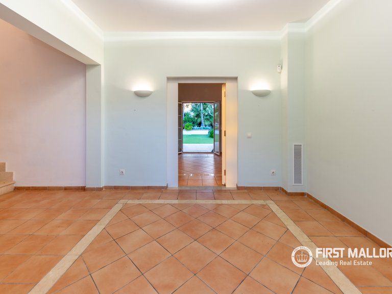 Villa for Sale in Nova Santa Ponsa, Balearic Islands 18