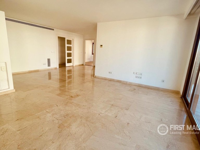 Apartment for Sale in Palma De Mallorca, Balearic Islands 2