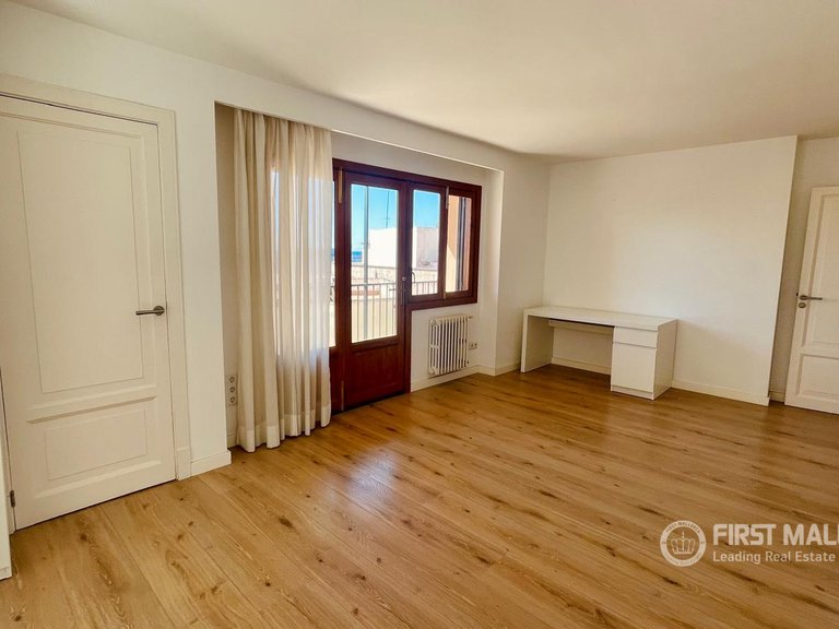 Apartment for Sale in Palma De Mallorca, Balearic Islands 17