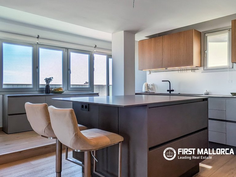 Penthouse for Sale in Palma De Mallorca, Balearic Islands 8