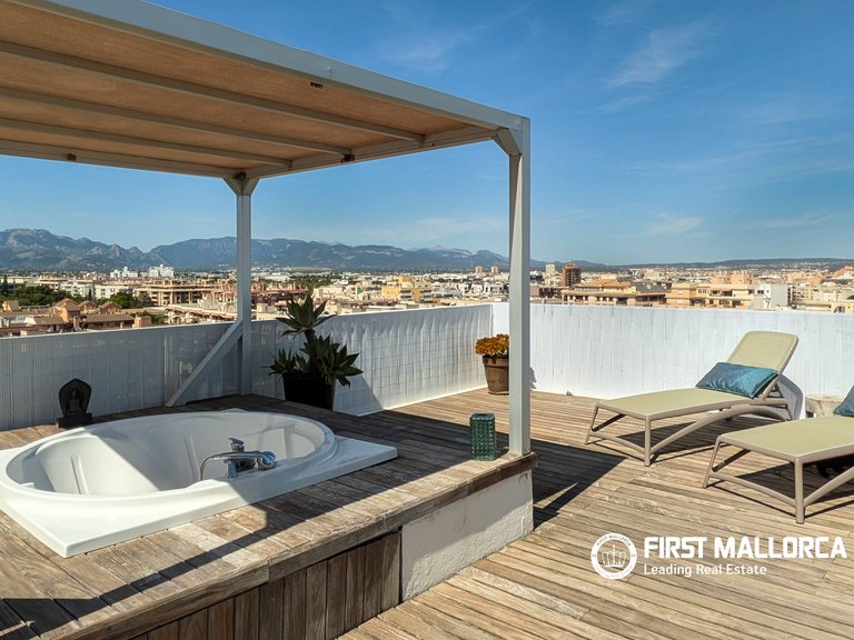 Penthouse for Sale in Palma De Mallorca, Balearic Islands 1