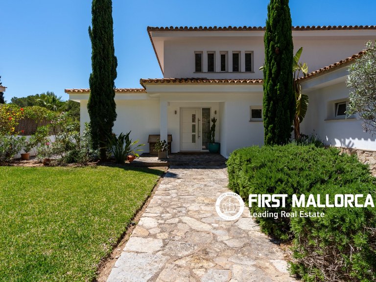 Villa for Sale in Santa Ponsa, Balearic Islands 3