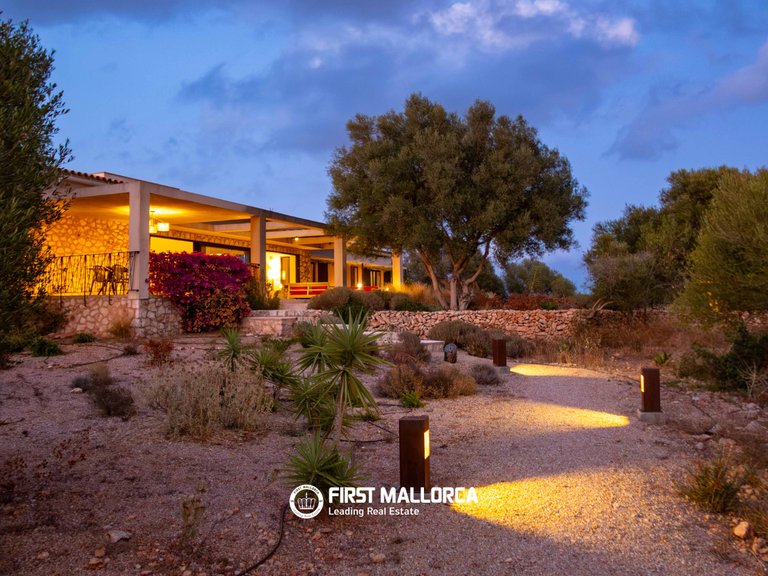 Country House for Sale in Ses Salines, Balearic Islands 3