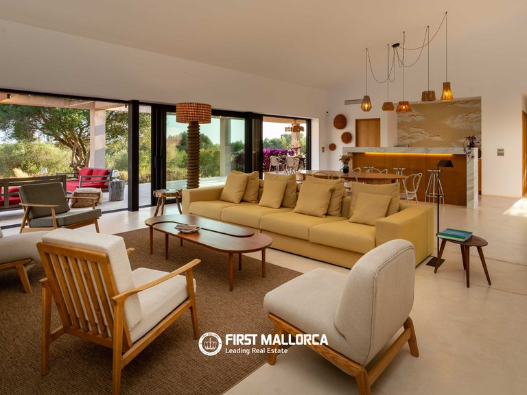Country House for Sale in Ses Salines, Balearic Islands 5
