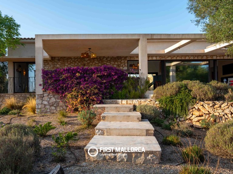 Country House for Sale in Ses Salines, Balearic Islands 38