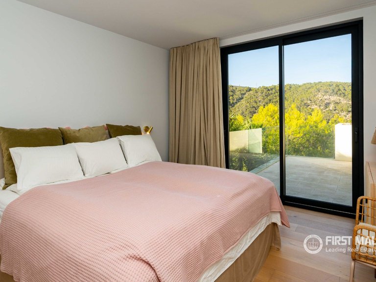 Villa for Sale in Costa D´en Blanes, Balearic Islands 30