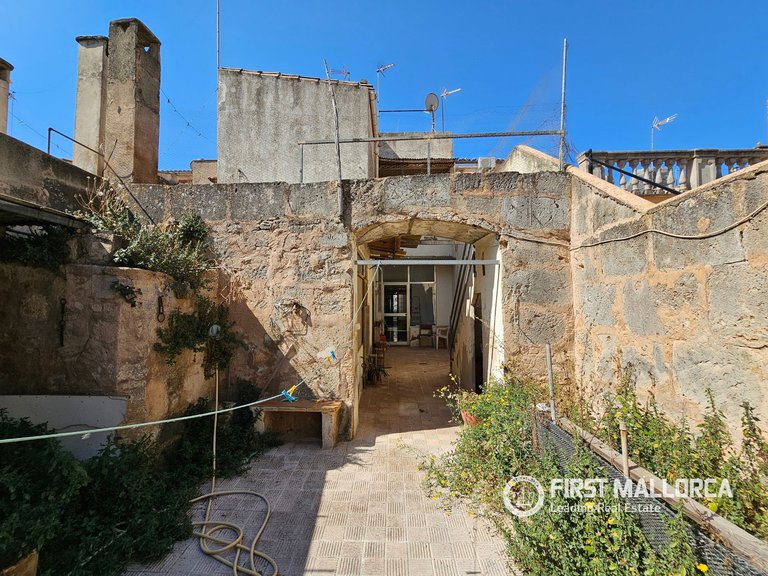 Town House for Sale in Llucmajor, Balearic Islands 21
