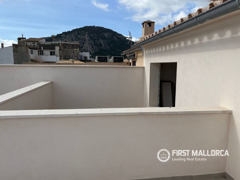 Town House for Sale in Pollensa, Balearic Islands 21
