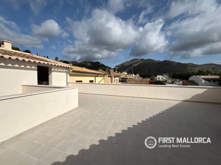 Town House for Sale in Pollensa, Balearic Islands 9