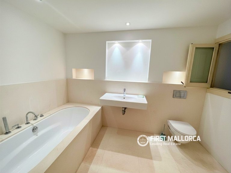 Apartment for Sale in Palma De Mallorca, Balearic Islands 8
