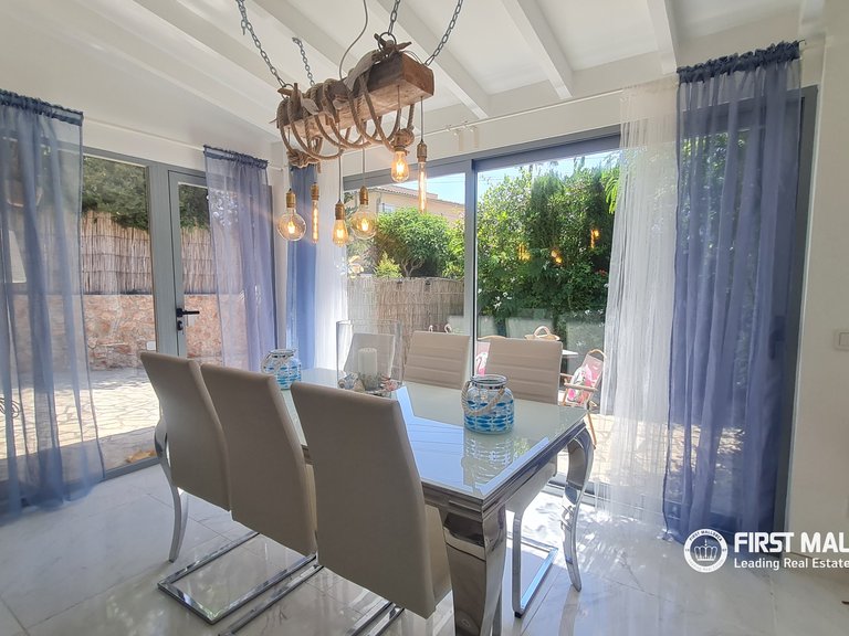 Villa for Sale in Palmanova, Balearic Islands 9