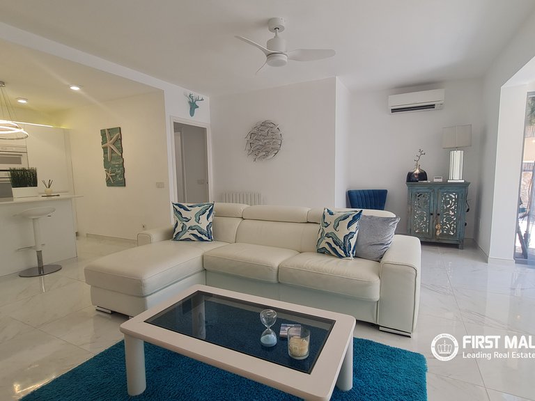 Villa for Sale in Palmanova, Balearic Islands 4
