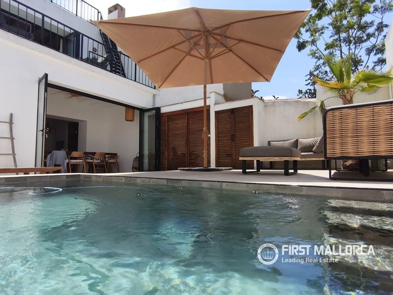 Town House for Sale in Llucmajor, Balearic Islands 1