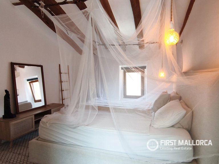 Town House for Sale in Llucmajor, Balearic Islands 14