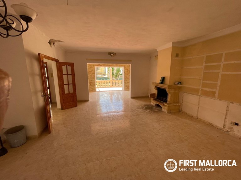 Villa for Sale in Bahía Grande, Balearic Islands 5