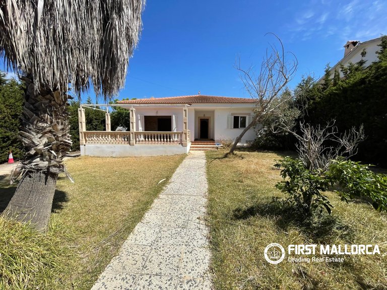 Villa for Sale in Bahía Grande, Balearic Islands 2