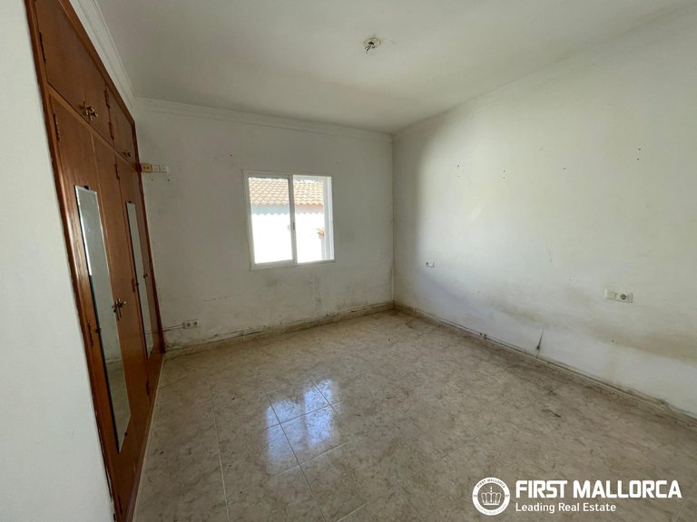 Villa for Sale in Bahía Grande, Balearic Islands 11