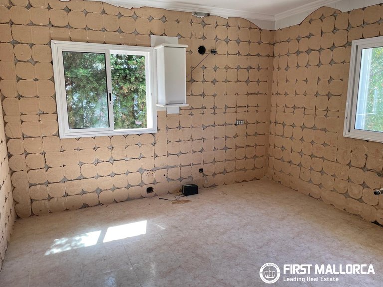 Villa for Sale in Bahía Grande, Balearic Islands 9
