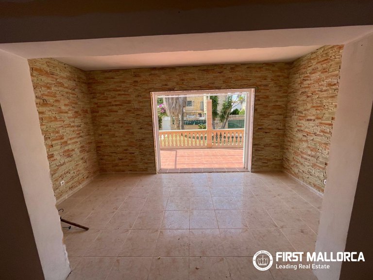 Villa for Sale in Bahía Grande, Balearic Islands 7