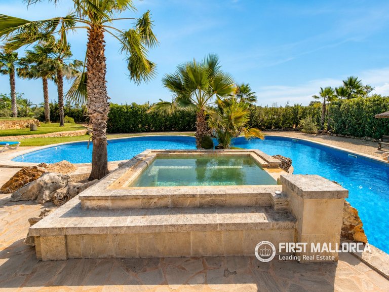 Country House for Sale in Santanyí, Balearic Islands 3