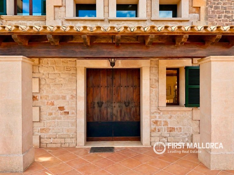 Country House for Sale in Ses Salines, Balearic Islands 8