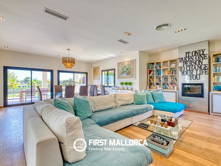 Villa for Rent in Cala Vinyas, Balearic Islands 13