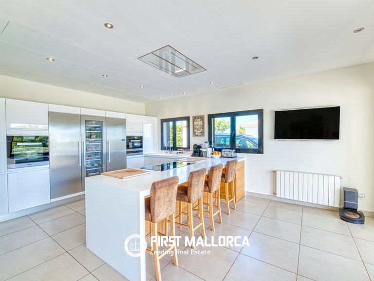 Villa for Rent in Cala Vinyas, Balearic Islands 26