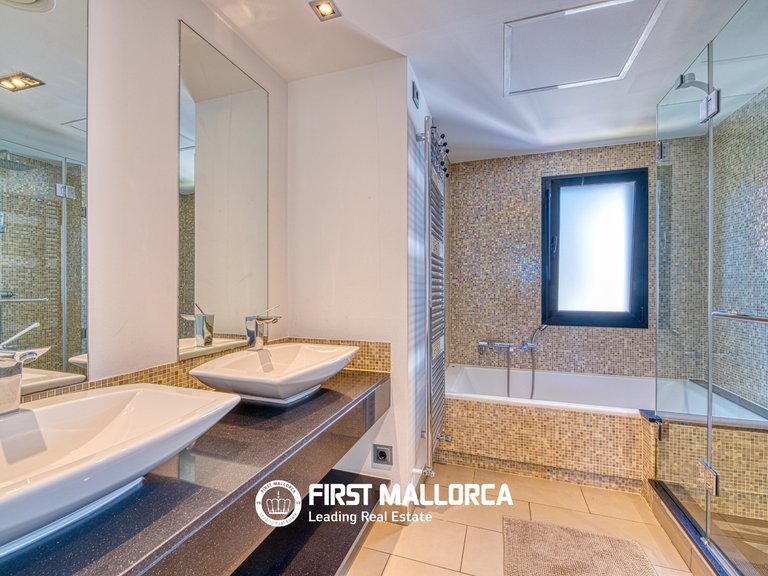 Villa for Rent in Cala Vinyas, Balearic Islands 47