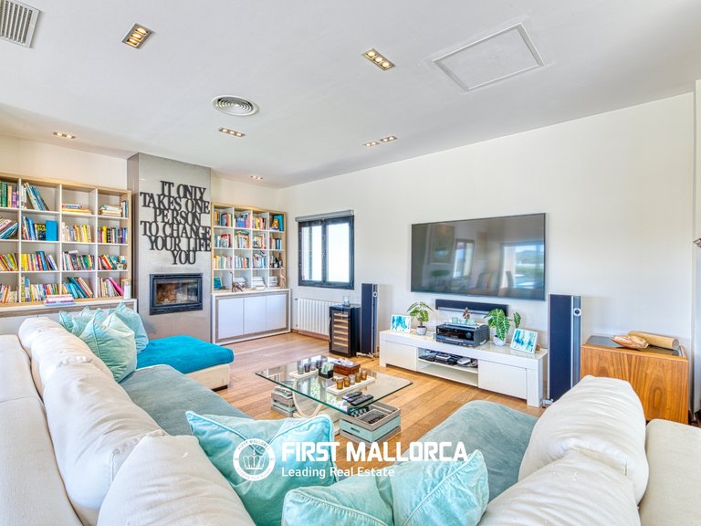 Villa for Rent in Cala Vinyas, Balearic Islands 15