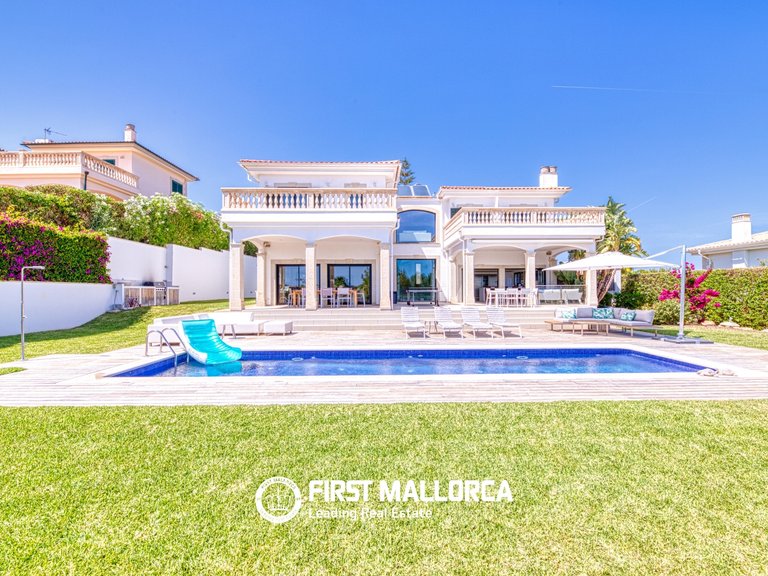 Villa for Rent in Cala Vinyas, Balearic Islands 1