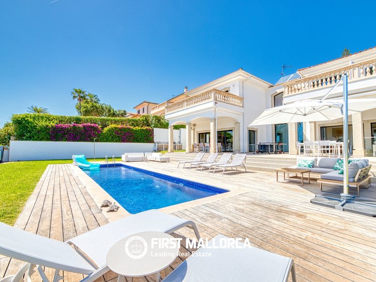 Villa for Rent in Cala Vinyas, Balearic Islands 3