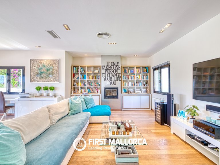 Villa for Rent in Cala Vinyas, Balearic Islands 16