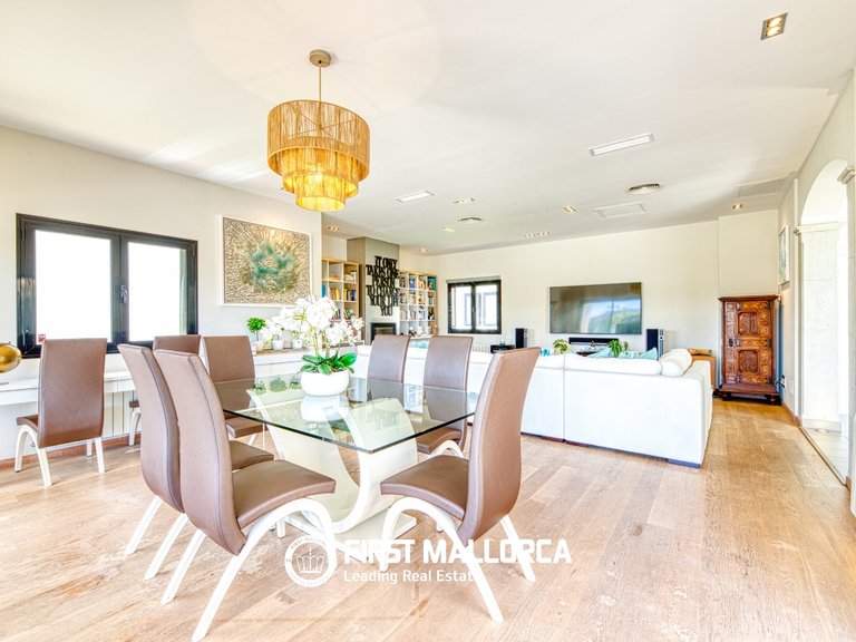 Villa for Rent in Cala Vinyas, Balearic Islands 17