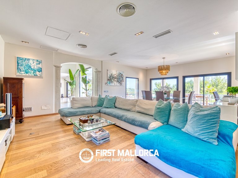 Villa for Rent in Cala Vinyas, Balearic Islands 14
