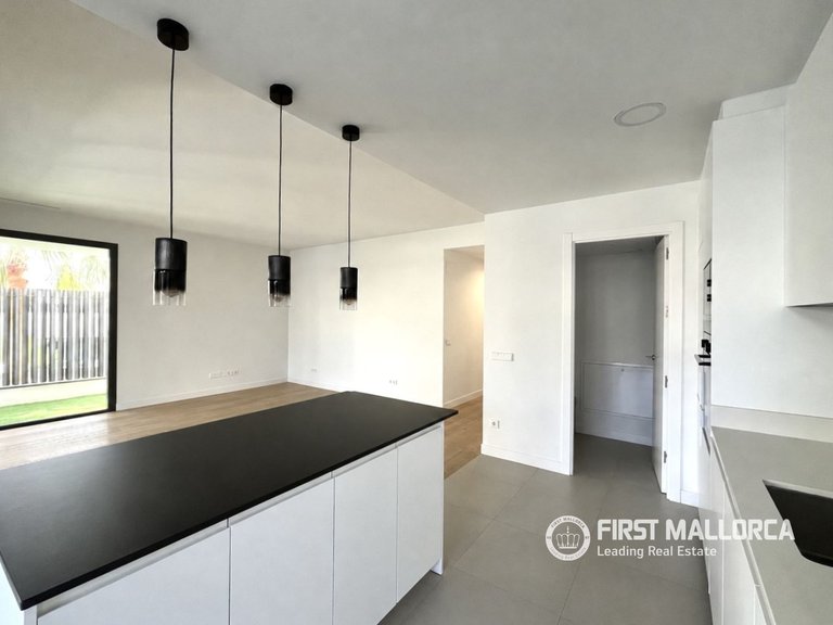 Apartment for Rent in Palma De Mallorca, Balearic Islands 4