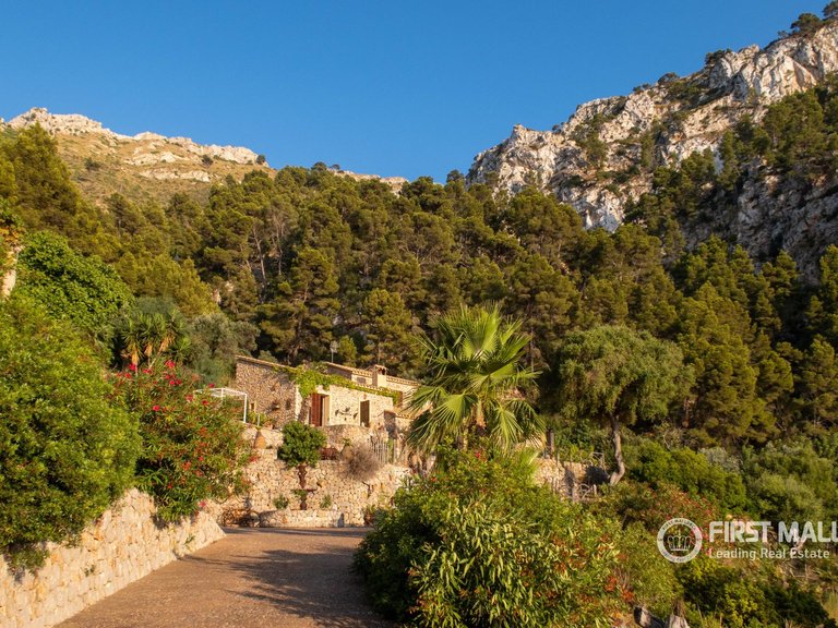 Villa for Rent in Estellencs, Balearic Islands 2