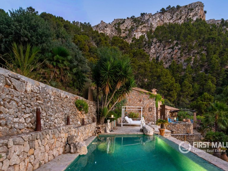 Villa for Rent in Estellencs, Balearic Islands 3