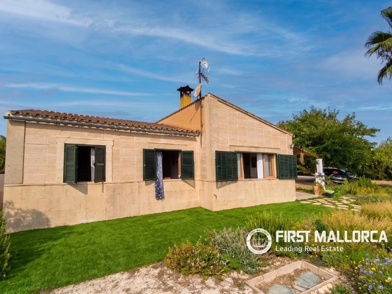 Country House for Sale in Lloret De Vistalegre, Balearic Islands 2