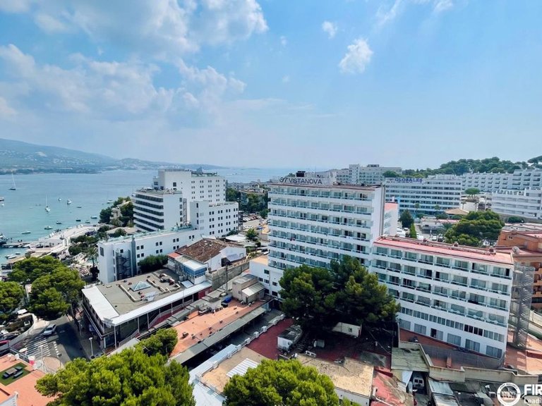 Penthouse for Sale in Torrenova, Balearic Islands 1