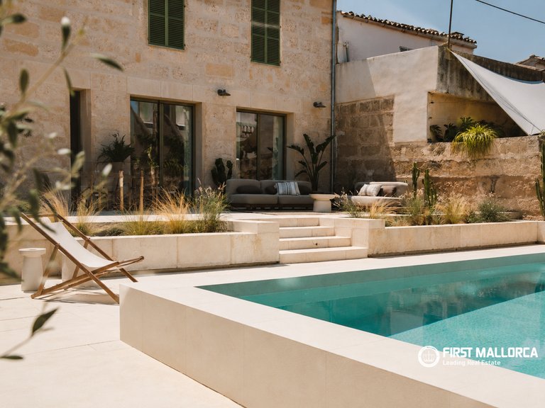 Town House for Sale in Ariany, Balearic Islands 2