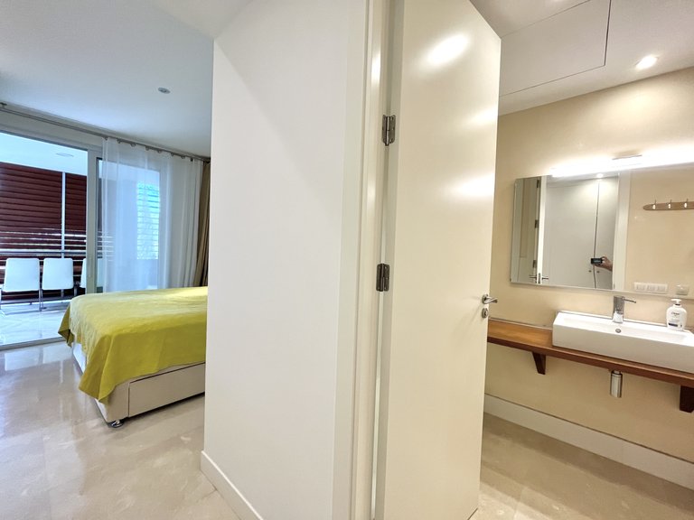 Apartment for Rent in Bendinat, Balearic Islands 10