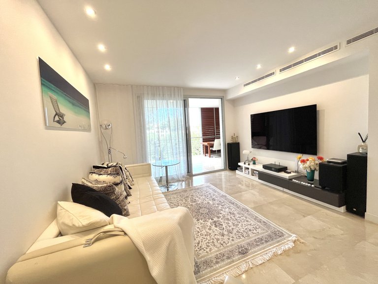 Apartment for Rent in Bendinat, Balearic Islands 5
