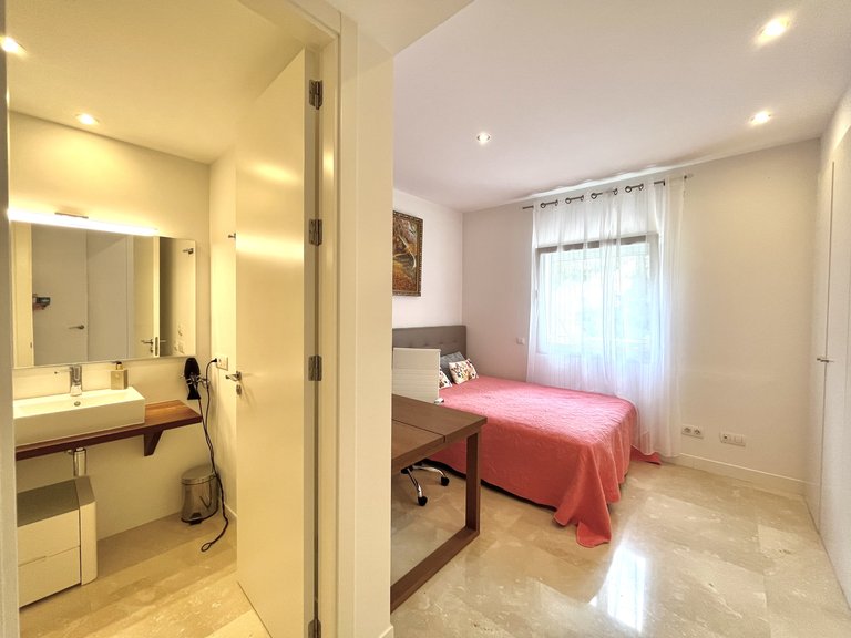 Apartment for Rent in Bendinat, Balearic Islands 13