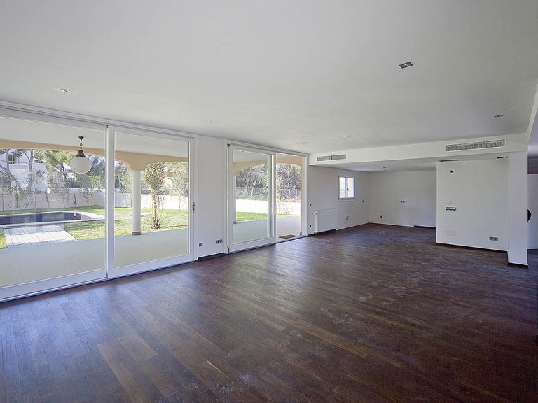 Villa for Sale in Sol De Mallorca, Balearic Islands 4
