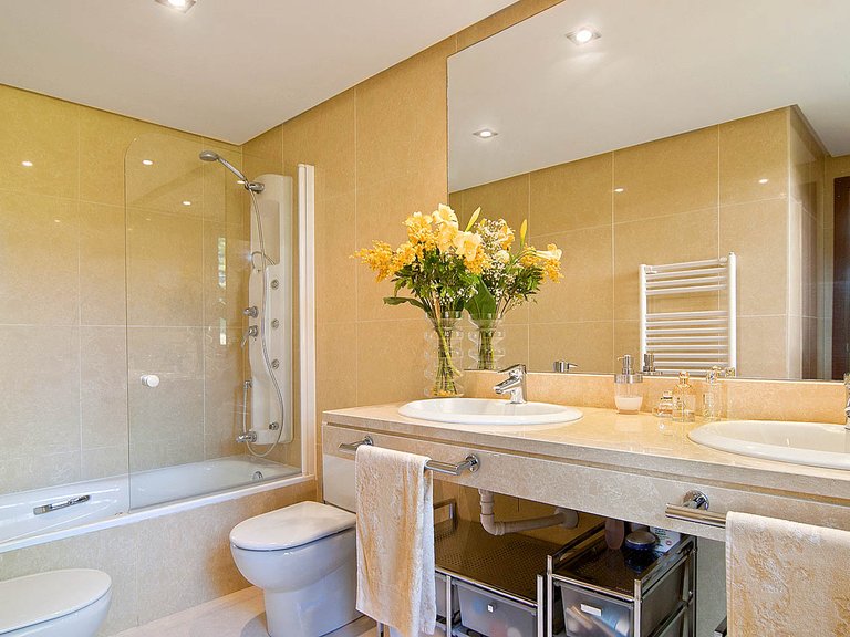 Apartment for Sale in Sol De Mallorca, Balearic Islands 10